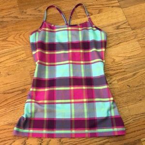 Ivivva flow y tank size 14